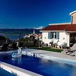 Mela Mit Blick Auf Wasser By Interhome Vrbnik (Primorje-Gorski Kotar)