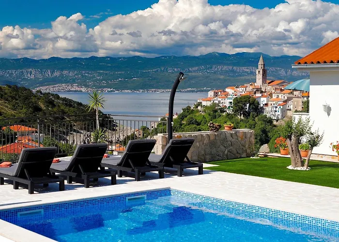 Mela Mit Blick Auf Wasser By Interhome